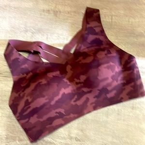 Lululemon high impact wine camo bra